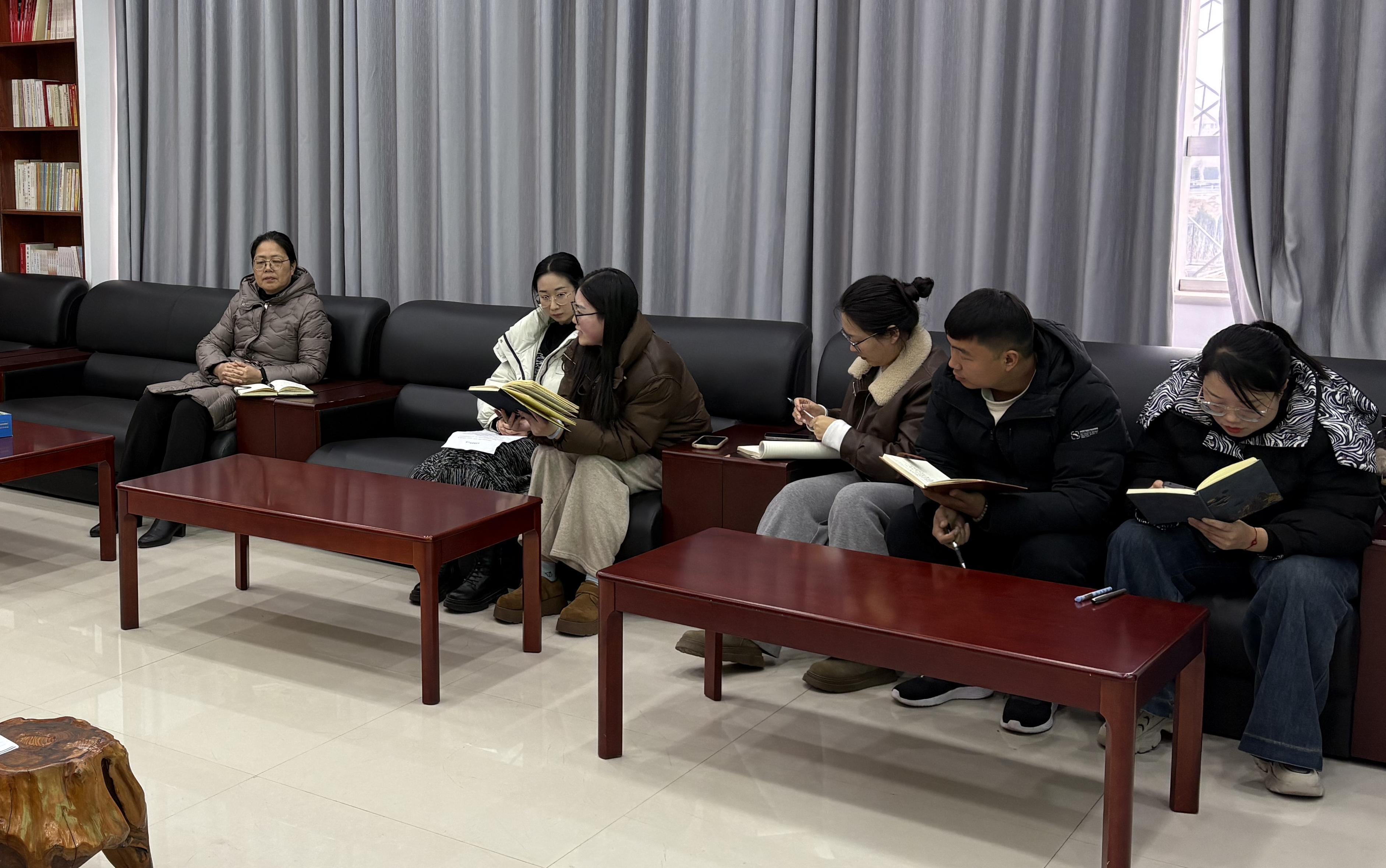 反思促成長(zhǎng) 我校青年教師開學(xué)第一思——文化藝術(shù)交流活動(dòng)紀(jì)實(shí)